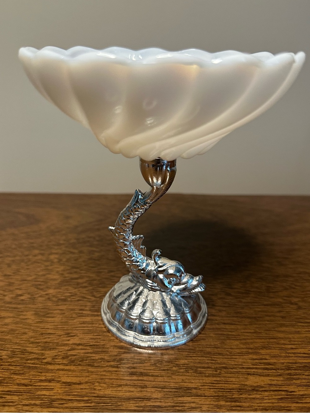Vintage Hollywood Regency Milk Glass Fish Pedestal Trinket Dish